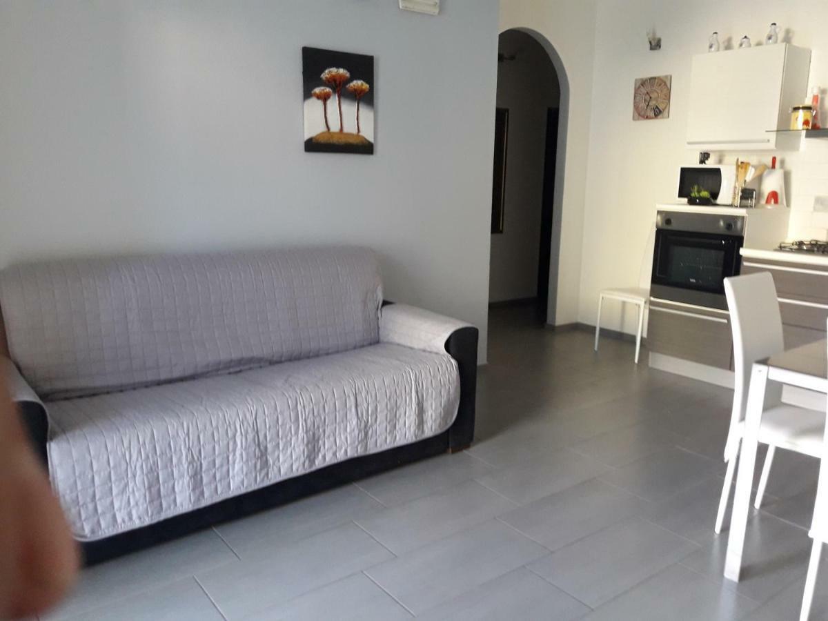 Lucrezia Apartment Valledoria  Ngoại thất bức ảnh