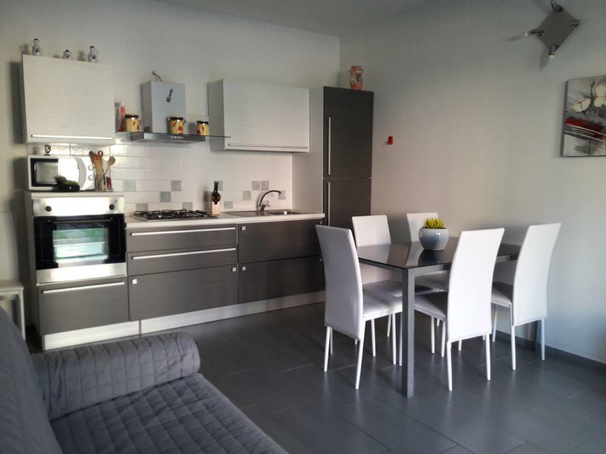 Lucrezia Apartment Valledoria  Ngoại thất bức ảnh