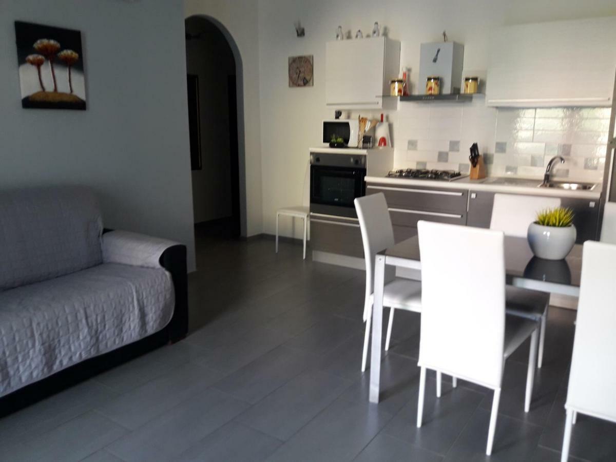 Lucrezia Apartment Valledoria  Ngoại thất bức ảnh